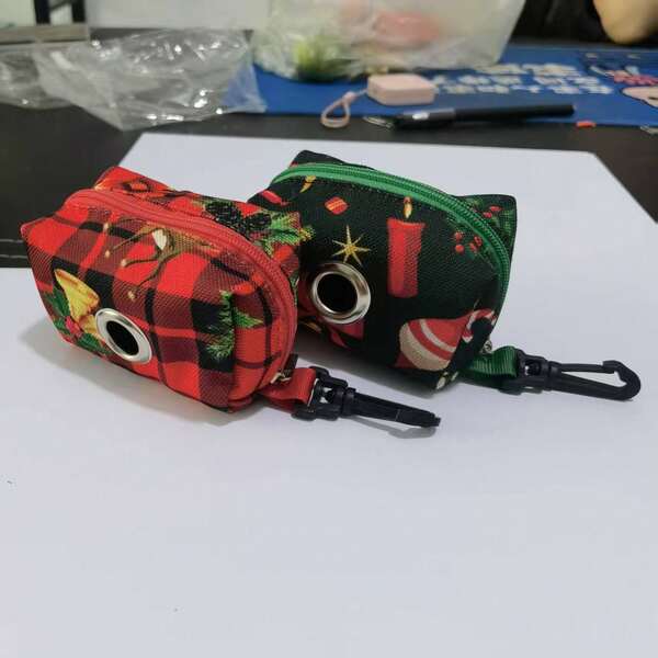 Dog Poop Bag Holder For Leashes, Doggie Waste Bag Dispenser And Treat Holder, With Carabiner Hook And Poop Bag Clip, Used Waterproof Wear-Resistant Fabric Pouches For Walking,Christmas,Christmas Decorations