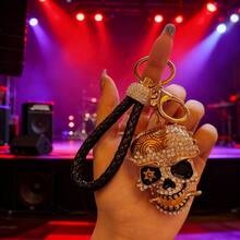 A Pirate Ship Series Skeleton Pattern Keychain, Creative Halloween Mask Car Key Pendant, Skeleton Car Accessories Christmas Gift Ideas Bag Lanyards With Id Holder Car Accessories Bag Charms