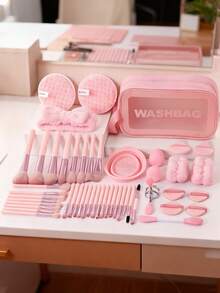 49件套化妆刷组合套装，包含眼影刷、眉刷、粉底刷、散粉刷、腮红刷、遮瑕刷和高光刷，采用超柔软优质合成毛，适合日常面部妆容。套装包含各种化妆刷，是打造精致妆容的理想之选。 - 彩色 - 查看 1