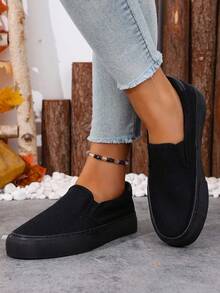 Paar Leinenschuhe, Schlupfschuhe, Walkingschuhe, modische, vielseitige, klassische Leinenschuhe