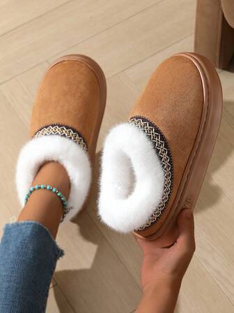 Botas de nieve de invierno con estilo retro europeo y americano, forradas de piel sintética, suela gruesa, puño esponjoso, ligeras, antideslizantes, para interior/exterior