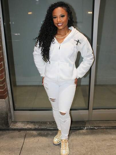 Steph T 十字印花拉链抽绳保暖内衬连帽衫，学校，长袖上衣毕业，返校服装，毕业，女士教师服装，返校