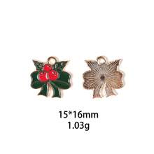 10/20 piezas Mezcla aleatoria de adornos navideños de esmalte colorido en forma de árbol, bastón, reno, caja de regalo, calcetín, Papá Noel, colgante, aptos para llavero, pulsera, collar, funda de teléfono, manualidades y decoración