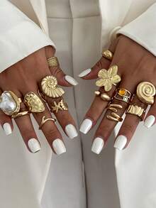 14 Pieces/Set Of Retro Flower Rings, Fashionable Bohemian Conch And Starfish Personalized Ring Set