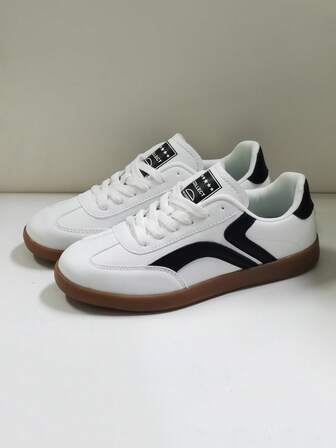 Nya högkvalitativa lätta platta casual sneakers, unisex retro andningsbara mångsidiga sportskor för vardagligt fritidsbruk