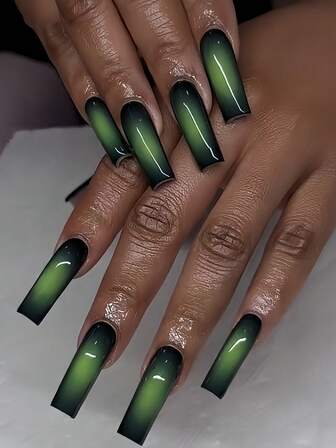 24pcs Medium Square Nail Stickers To Express Your Love! Elegant Green Halo Black False Nails, Sweet & Chic Black To Green Ombre Full Cover False Nail Set, Suitable For Women And Girls. The Set Includes 1pc Jelly Gel + 1pc Nail File, Jelly Gel Strips Are Randomly Shipped.