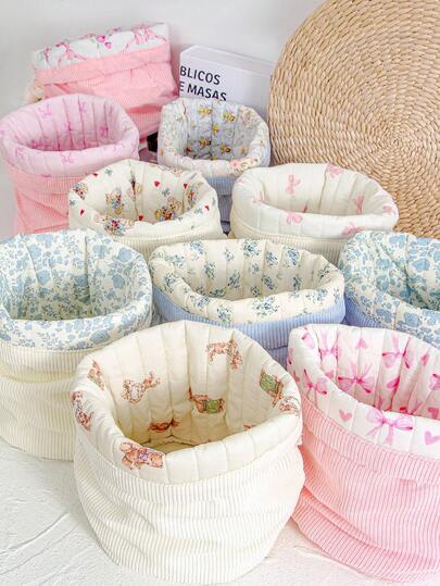 1 قطعة حقيبة مستحضرات تجميل ذات سحاب وطباعة زهور وفيونكة وردية، سلة تخزين مصنوعة من الكوردروي الناعم، حقيبة تخزين مبطنة رغوية للعناية بالبشرة، حقيبة متعددة الأغراض لتنظيم المكياج والأدوات، سلة تخزين مكتبية عملية لأدوات المكياج وأقلام الرصاص، سلة تخزين كبيرة السعة لمستلزمات السفر