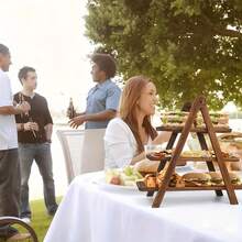 Zestaw 3-poziomowych tac z drewna paulowni – wytrzymały, wielowarstwowy stojak ekspozycyjny do bufetu, solidna konstrukcja w kształcie litery A, wykończenie z naturalnym usłojeniem drewna, odpowiedni do organizacji kuchni w domu, hotelu i restauracji – trwały i łatwy w montażu, nowoczesny mebel oszczędzający miejsce (nie wymaga zasilania) – idealny do ekspozycji serów, mięsa, owoców i serwowania na tacach