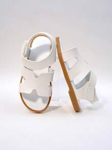 1双儿童时尚休闲可爱防滑户外金属扣凉鞋，儿童沙滩拖鞋 - 白色 - 查看 1