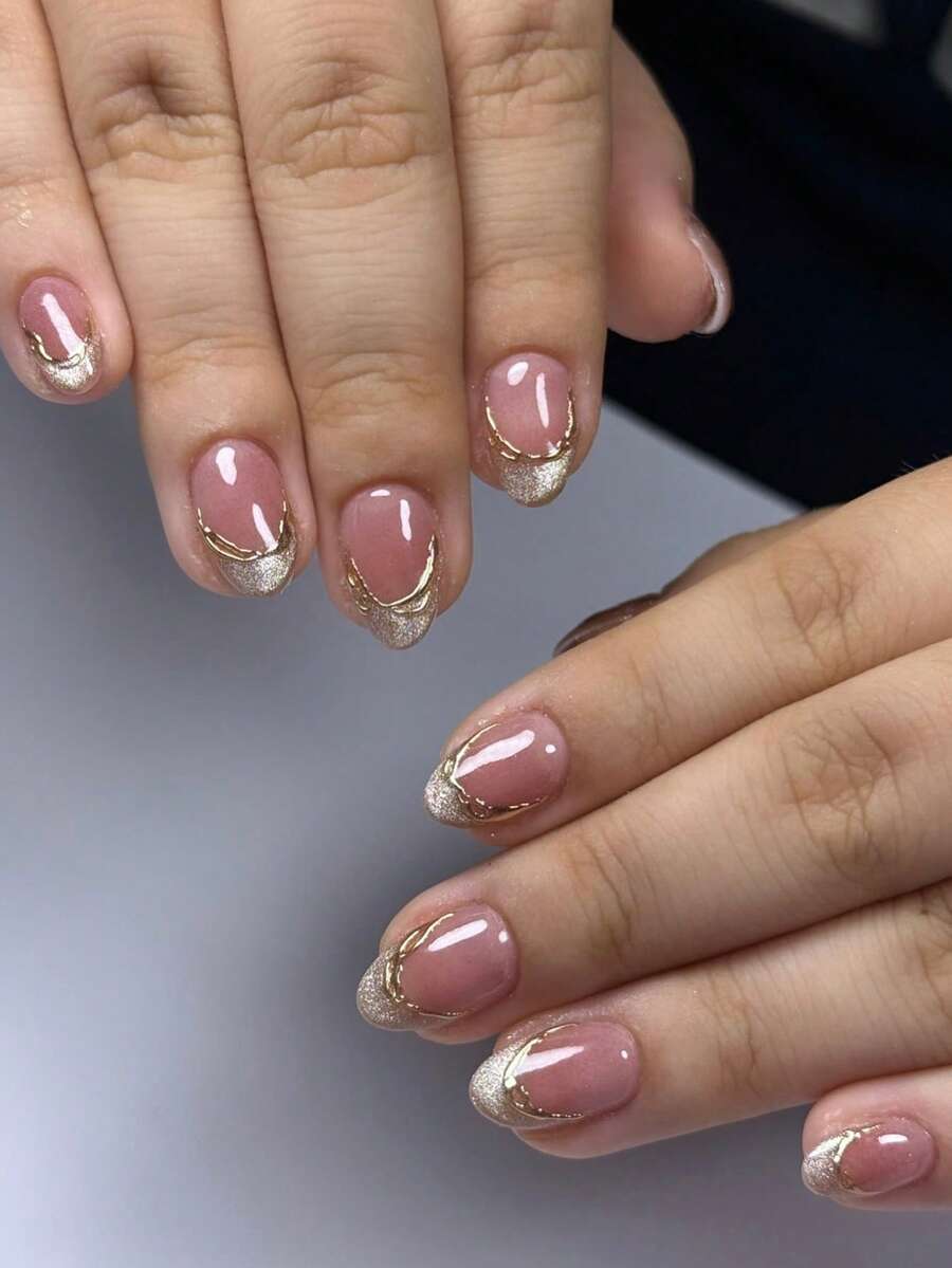 24 pezzi Set di unghie finte a mandorla corte, stile francese dorato puro, indossabili (con: 1 pezzo di colla gel e 1 lima), adatto per uscite quotidiane e feste delle donne