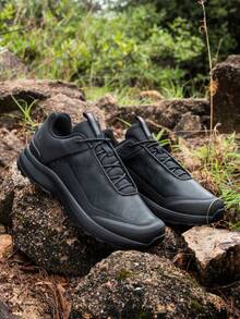 baasploa أحذية رجالية للتنزه، أحذية تسلق وتخييم مضادة للانزلاق ومريحة للاستخدام في الخارج، مقاومة للماء وغير قابلة للانزلاق، أحذية رياضية للجري والتخييم والاستخدام اليومي للرجال - الأسود والأحمر - مشاهدة 10