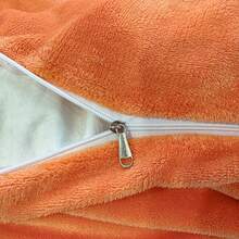 1 Stück einfarbige minimalistische dicke und warme doppelseitige Bettbezug aus Milchvelours, weiche und flauschige Textur, dick und warm, kleines Stoffetikett, Reißverschluss an der Seite, doppelseitiger Fleece entspricht einer Steppdecke, geeignet für Komfort im Innenbereich, maschinenwaschbar, tolles Geschenk für Eltern, Familie und Freunde zu Feiertagen und Zusammenkünften oder als Heimtextil-Geschenk (Kissenbezug nicht enthalten)