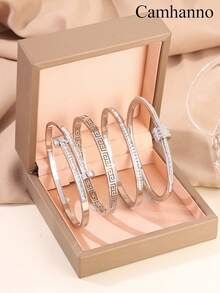 4款时尚精致的不锈钢手链组合，搭配特殊图案，适合约会、派对、聚会、日常通勤。是展现品味、馈赠母亲、闺蜜、女友的绝佳礼物。 - 彩色 - 查看 7