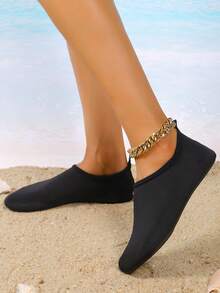 新款沙滩鞋、防滑水袜、透气跑鞋、软底潜水鞋、男女通用水上乐园鞋、防割伤浮潜鞋