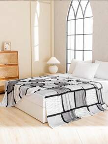 1pc Printed Plaid Flannel Throw Blanket, Multifunctional Cozy Blanket For Nap, Sofa, Office, Camping, Travel, All Season, Christmas & Thanksgiving Gift