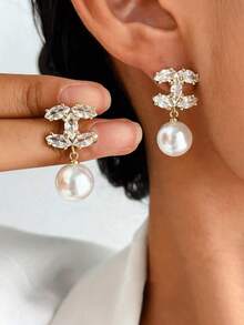 1 件法式优雅水钻双 C 珍珠耳钉，时尚精致奢华耳环