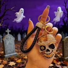 A Pirate Ship Series Skeleton Pattern Keychain, Creative Halloween Mask Car Key Pendant, Skeleton Car Accessories Christmas Gift Ideas Bag Lanyards With Id Holder Car Accessories Bag Charms