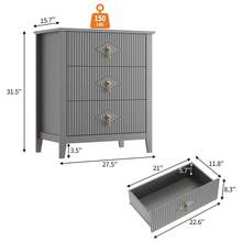 Fluted Nightstand, 27.5" Wide Side Table With 3 Large Storage Drawers, Mid Century Modern Wood Night Stand With Metal Handle, Wooden Bedside End Table For Bedroom, Living Room, Closet - 灰色的 - 查看 3