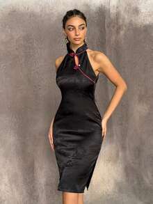 Faeriesty 精致的新款中式女式旗袍连衣裙：小立领、无袖设计、优雅侧开衩和精致结扣 - 适合正式活动 - 黑色 - 查看 6