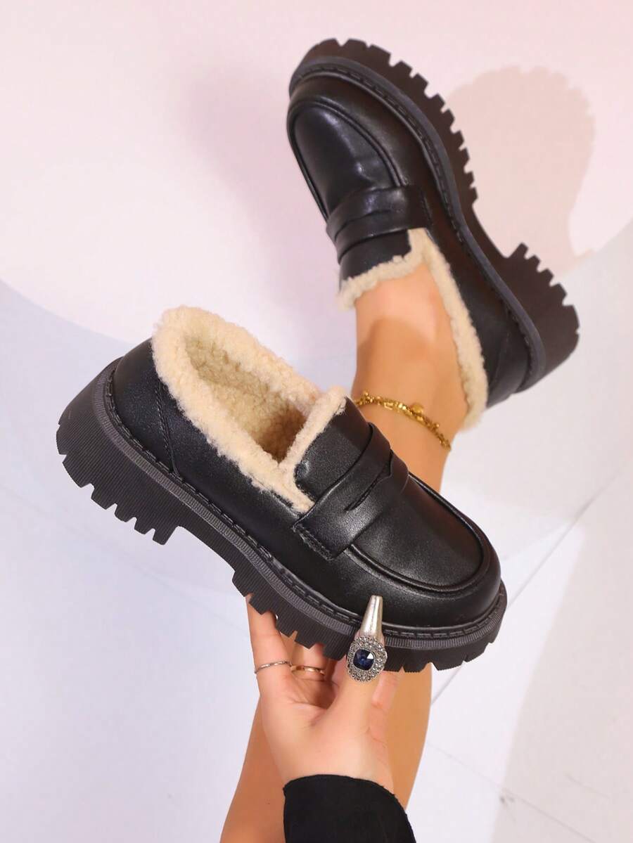 Women's Fashion Casual Round Toe Slip-On Loafers, Thick Sole Flats - Black - View 1