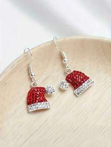 Cercei eleganți cu pandantiv și pălărie de Crăciun pentru femei, aliaj de zinc placat cu argint cu accente de stras, ac de ureche din fier, cadou festiv de sărbători, bijuterii de iarnă, fără pene - 1 pereche