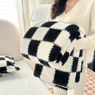 1pc Faux Rabbit Fur Blanket, Soft Fleece Blanket, Flannel Throw Blanket For Bed, Air Conditioning, Sofa, Office Nap, Shawl, Skin-Friendly, Suitable For Halloween