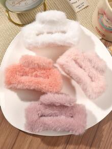 متعدد الألوان