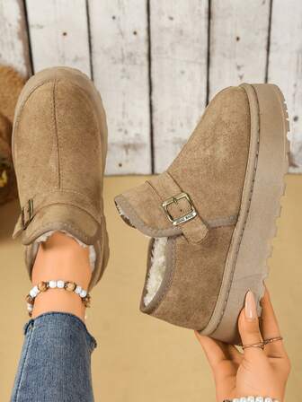 Söta bohemiska spännen, moderiktiga nya kvinnor heta säljare, plusstorlek snöstövlar pälsiga tofflor höst/vinter nya utomhus inomhus tjock botten varma gränsöverskridande fleecestövlar med stängd tå