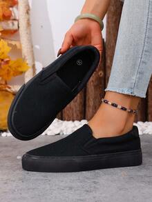 Paar Leinenschuhe, Schlupfschuhe, Walkingschuhe, modische, vielseitige, klassische Leinenschuhe