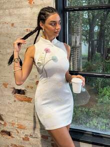 Faeriesty Elegant Women's New Chinese Cheongsam: Chic Small Mandarin Collar, Sleek Sleeveless Cut With Exquisite Floral Accents – Perfect For Formal Galas, Wedding Receptions, Charity Fundraisers, Luxury Dinner Parties, And High-End Corporate Events. - Dusty Pink - View 6