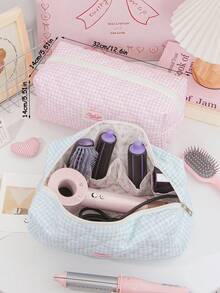 1个可爱格子绗缝吹风机收纳袋，内设口袋，可收纳吹风机、造型工具、旅行美发工具、卷发棒、吹风机、发夹、直发器等，居家旅行皆宜，也可用作化妆包、旅行必备品、宿舍用品，是送给妈妈、老师、伴娘、情人节、母亲节的完美礼物。 - 彩色 - 查看 10
