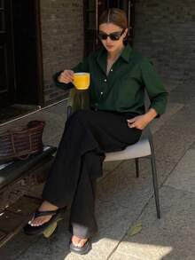 Livesso Camisa de manga larga holgada con bolsillos y hombros caídos para mujer, primavera y otoño - Verde Oscuro - Ver 5