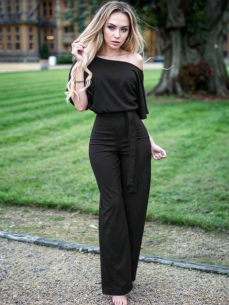 Palazzo , Mono de mujer con cinta , cuello asimétrico, mangas cortas y diseño moderno, largo y ligeramente ajustado. - Negro - Ver 1