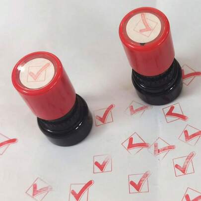 Round Stamp Back To School Season Confirmation Stamp, Self-Inking Red & Black Checkmark Stamp, Suitable For Office Document Approval, Homework Grading, Inventory Verification And More