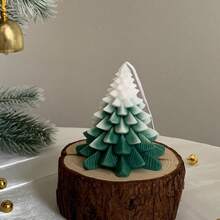 1 pièce Bougies parfumées en forme d'arbre de Noël, bougie d'aromathérapie en cire de soja faite à la main, pour la décoration de Noël, la décoration d'intérieur hivernale, les cadeaux de Noël, la décoration festive de la maison, le cadeau de bougie de Noël, les cadeaux pour la meilleure amie, le cadeau pour femme, le cadeau d'hiver, les décorations de Noël, les cadeaux de Noël