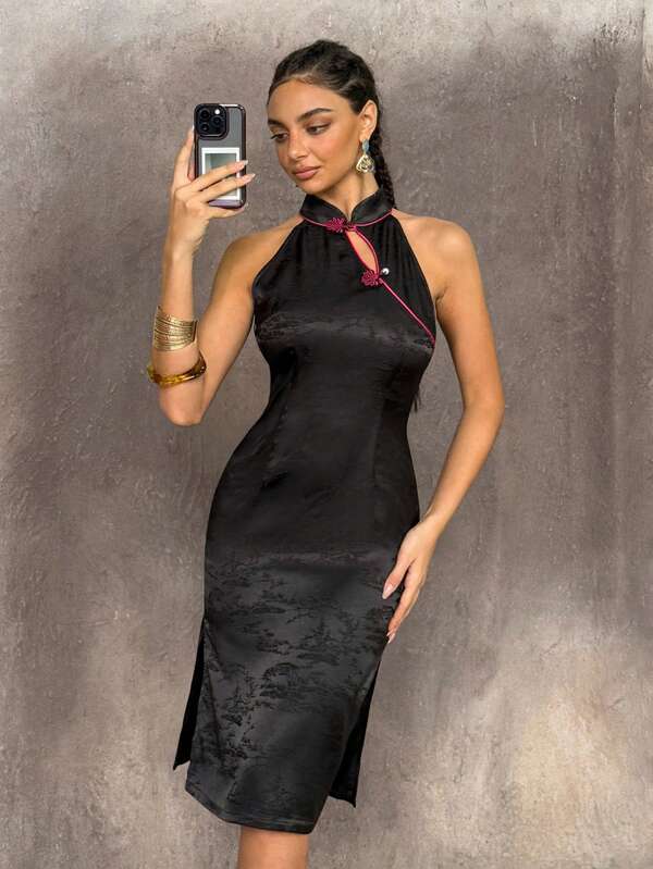 Faeriesty Exquisite New Chinese Style Women's Cheongsam Dress: Featuring Small Standing Collar, Sleeveless Design, Elegant Side Slit, And Delicate Knot Buttons - Ideal For Formal Events