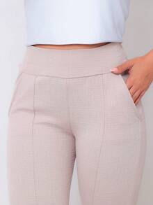 WOMEN'S LINEN JACQUARD CAPRI PANTS WITH POCKET AND BUTTON. - 米色 - 查看 3