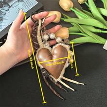 Móc khóa hình trái tim bằng da PU dành cho nữ (có dây đan và trang trí) - Đồ trang trí treo bằng hạt màu nâu và trắng, Phụ kiện sắp xếp túi xách thời trang, Móc khóa túi đa năng, Bề mặt có họa tiết - màu nâu - Xem 4