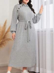 Vestido de punto acanalado de manga larga y elegante talla grande, con cuello alto, decoración de botones y cinturón de lazo para mujeres