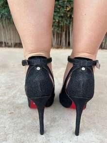 SCARPIN GLITER PRETO COM STRASS SOLA VERMELHA SALTO 11 CM