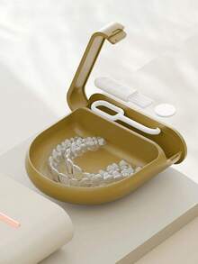 1 件定制个性化便携式牙科保持器盒、隐形牙套收纳盒、假牙和正畸器具收纳盒、拉出式便携式收纳盒、大容量、小巧便携、易于清洁、精致、简约、多色，可作为生日、结婚纪念日、女朋友、男朋友、父母、妻子、丈夫、姐妹、兄弟的独特礼物