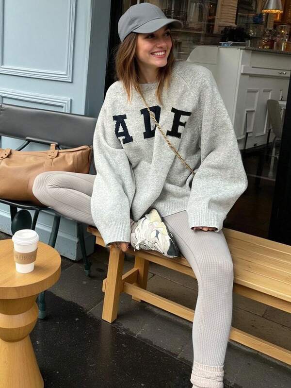 Women's Freeform Autumn Knit Sweater, Fashion Minimalist Business Casual Commute Elegant Vacation Warm High-End Versatile Slimming Victory Day Ladies Letter Top Korean Style