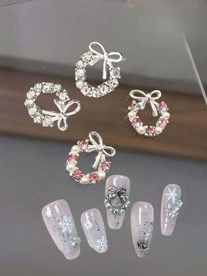 4 Stücke zufällig sortierte Legierung Blumen Kranz Nagelkunst Schleife Kranz super glänzend Nageldekoration Perle Zirkonia Accessoires, dekorative Stücke, Weihnachtskranz