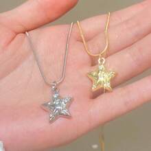Stroll Through The Galaxy - Y2K  Pentagram Necklace For Women Sweet Cool Girl Style Clavicle Chain Niche Design Versatile Choker - Gold - View 3