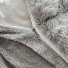 1pc Thickened Plush Duvet Cover, Faux Rabbit Fur Soft & Fluffy Single Duvet Cover, Without Pillow Case, Soft & Comfortable, Machine Washable, Suitable For Bedroom, Dorm, Autumn/Winter