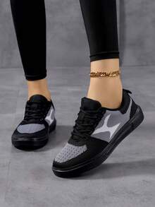 Women's Outdoor Casual Elegant Bohemian Lace-Up Flat Fabric & Mesh Patchwork Sneakers - Black - View 2