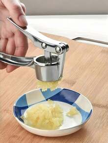 1 Prensa de ajo de acero inoxidable, prensa de ajo manual, prensa de jengibre, utensilios de cocina, herramienta de prensa de ajo profesional resistente a la oxidación, fácil de apretar, fácil de limpiar, herramientas para verduras y frutas, suministros de cocina, artículos esenciales para el hogar, herramientas de cocina creativas, adecuadas para hoteles, restaurantes, utensilios de cocina y herramientas para especias, accesorios de cocina