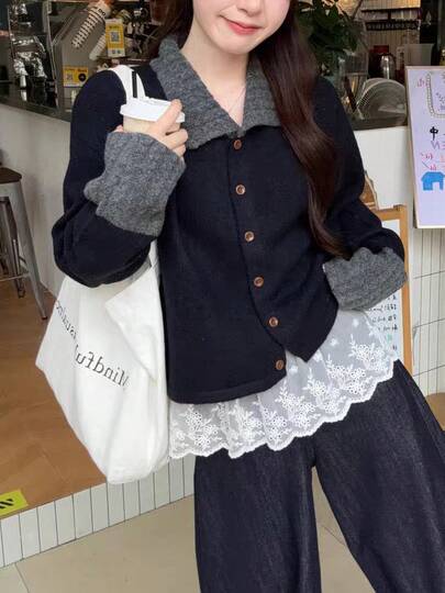 2025秋冬新作レトロコントラストストライプレディースセーターカジュアルポロカラーニットカーディガントップス、レースインナーなし、多用途スタイル、スイートフォレストスタイル、ファッショナブルで多用途、、エレガント、通勤、デート、外出に最適