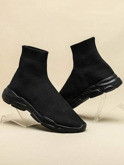 Slip-On Black Shoes, Convenient For Wearing And Taking Off, Outdoor Casual Lightweight Breathable Shock-Absorbing Men's Sports Running Shoes (For Wide Feet, Suggest Ordering One Size Up)