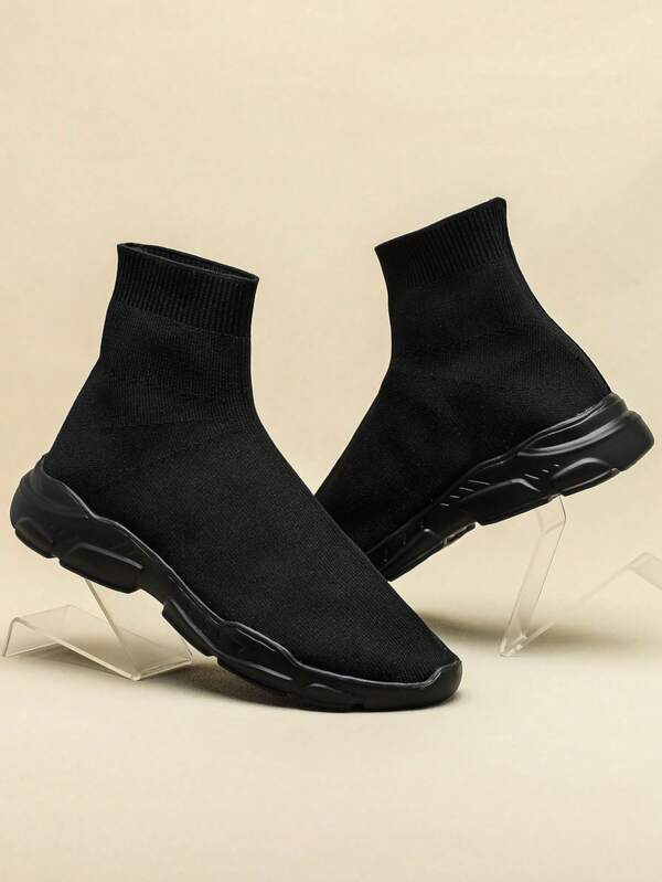 Slip-On Black Shoes, Convenient For Wearing And Taking Off, Outdoor Casual Lightweight Breathable Shock-Absorbing Men's Sports Running Shoes (For Wide Feet, Suggest Ordering One Size Up)